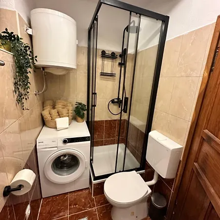 Dora Lägenhet Baška Voda